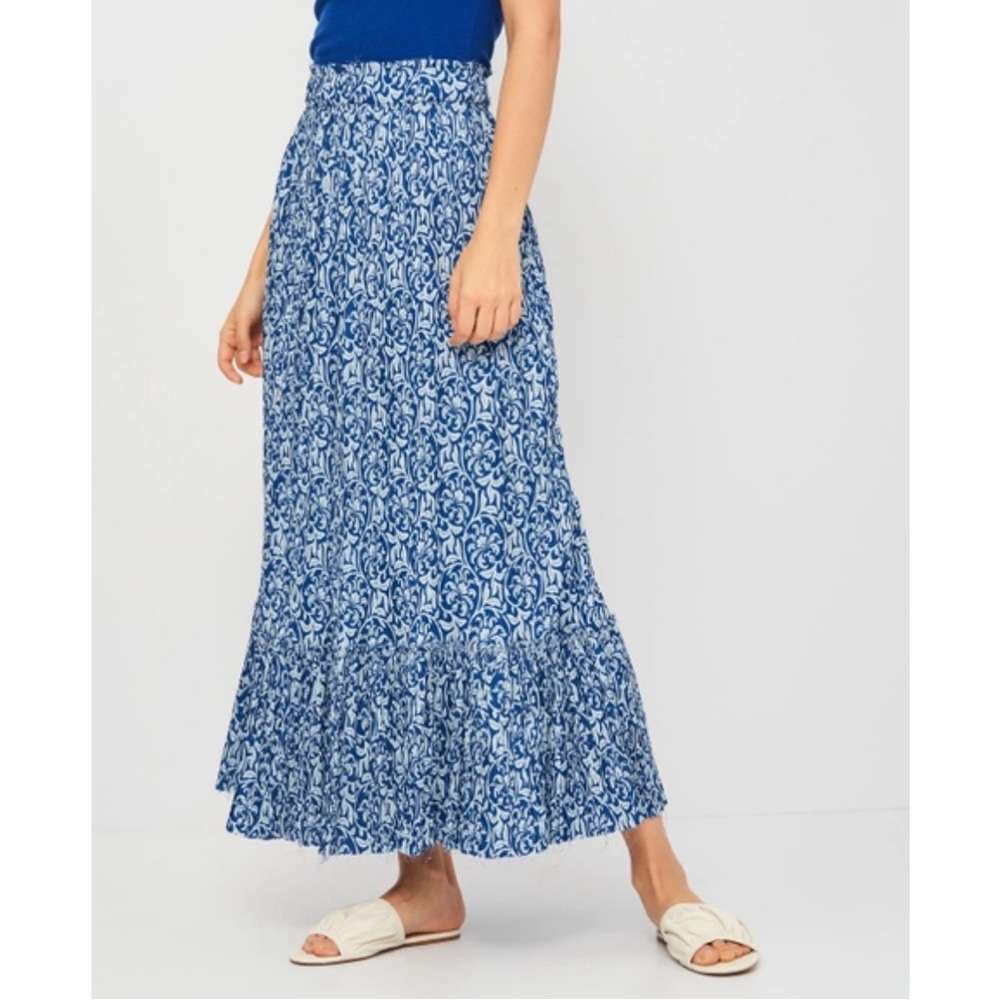 Zara blue floral skirt